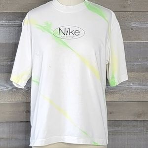 The Nike Tee Women's Sportswear Boxy T-Shirt